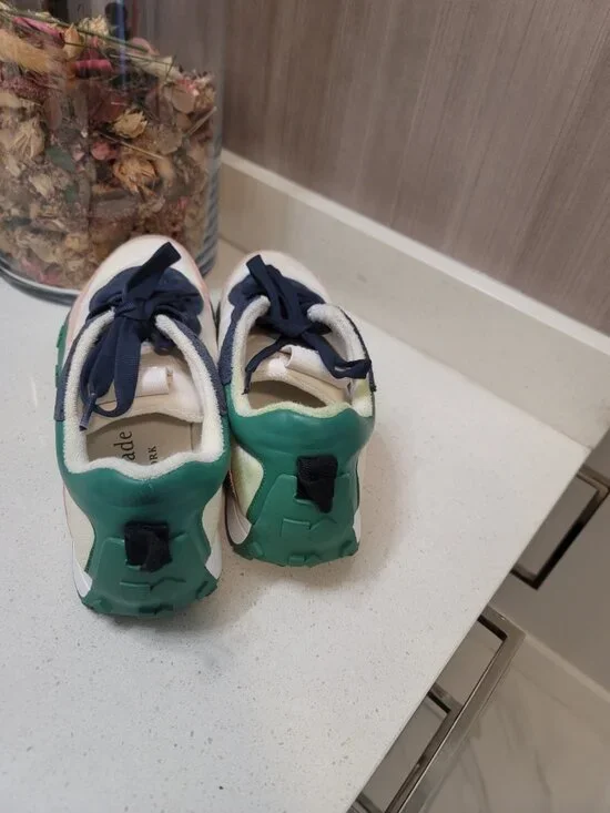 Kate Spade New York K as in Kate Sneaker Green White Leather Women's Size 11 B - Picture 3 of 9